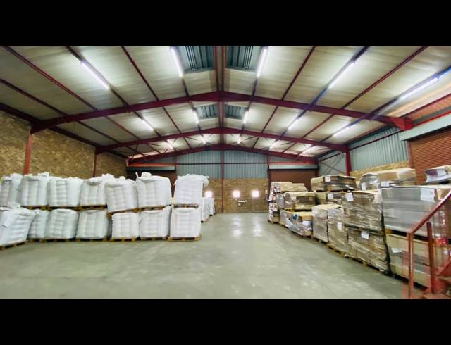 724M² WAREHOUSE TO LET IN ROOIHUISKRAAL
